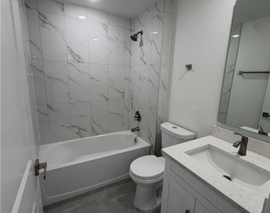 416 Pinehurst Avenue - Photo Thumbnail 9