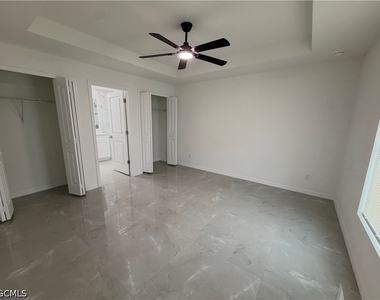 416 Pinehurst Avenue - Photo Thumbnail 3