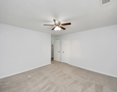 3906 Bridgebay Lane - Photo Thumbnail 30