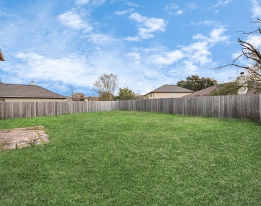 3906 Bridgebay Lane - Photo Thumbnail 32
