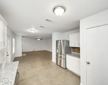 3906 Bridgebay Lane - Photo Thumbnail 15
