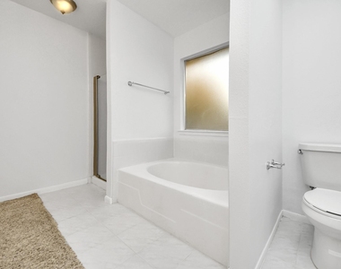 3906 Bridgebay Lane - Photo Thumbnail 25