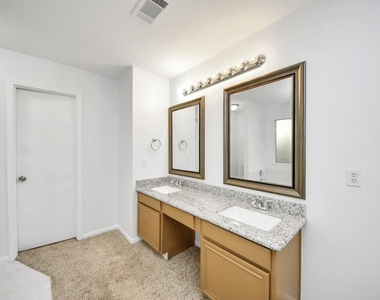 3906 Bridgebay Lane - Photo Thumbnail 24