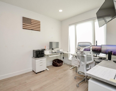 30206 Crossfield Court - Photo Thumbnail 8