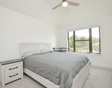 30206 Crossfield Court - Photo Thumbnail 29