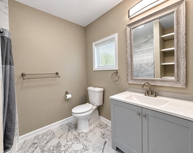 4611 Avenue Q 1/2 - Photo Thumbnail 12