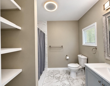 4611 Avenue Q 1/2 - Photo Thumbnail 11