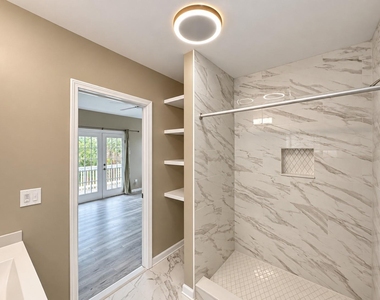 4611 Avenue Q 1/2 - Photo Thumbnail 13
