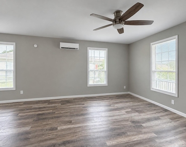 4611 Avenue Q 1/2 - Photo Thumbnail 19