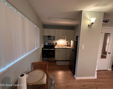231 Woodland Avenue - Photo Thumbnail 7