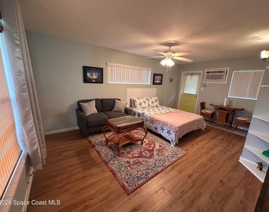 231 Woodland Avenue - Photo Thumbnail 3