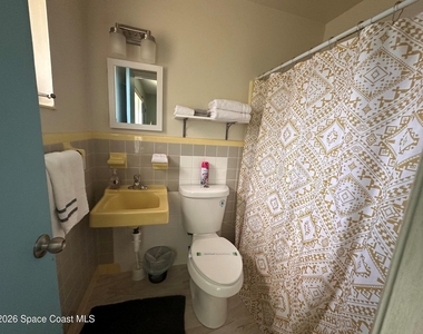 231 Woodland Avenue - Photo Thumbnail 6