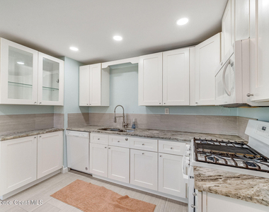 1212 W Azalea Court - Photo Thumbnail 13