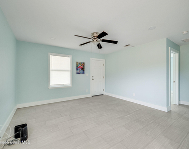 1212 W Azalea Court - Photo Thumbnail 20