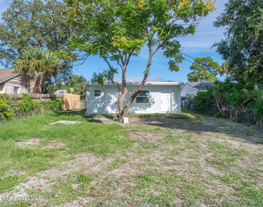 1212 W Azalea Court - Photo Thumbnail 3