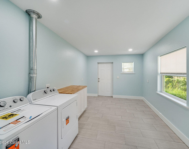 1212 W Azalea Court - Photo Thumbnail 23
