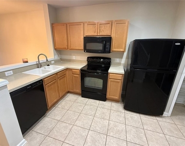 10406 Westpark Preserve Boulevard - Photo Thumbnail 8