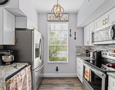 9578 Lake Chase Island Way - Photo Thumbnail 8