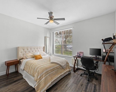 9578 Lake Chase Island Way - Photo Thumbnail 10