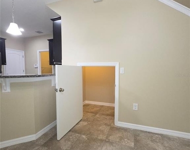 2229 Broadway View Avenue - Photo Thumbnail 13