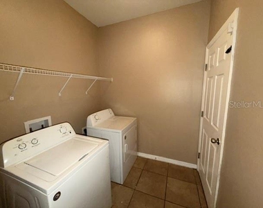 633 Highland Meadows Avenue - Photo Thumbnail 13