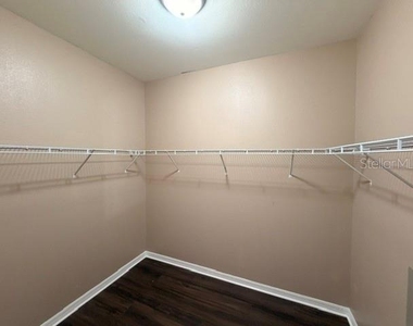 633 Highland Meadows Avenue - Photo Thumbnail 9