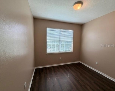 633 Highland Meadows Avenue - Photo Thumbnail 10