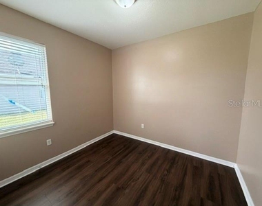 633 Highland Meadows Avenue - Photo Thumbnail 12