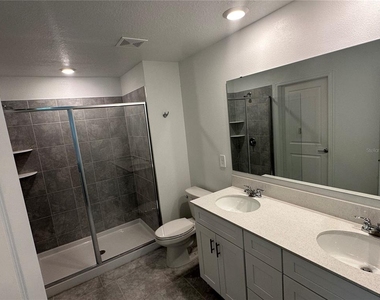 723 Grove St - Photo Thumbnail 8