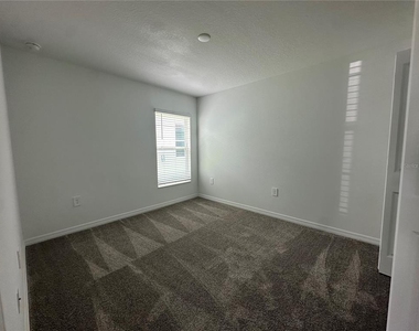 723 Grove St - Photo Thumbnail 18