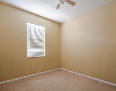 3742 Andover Cay Boulevard - Photo Thumbnail 17