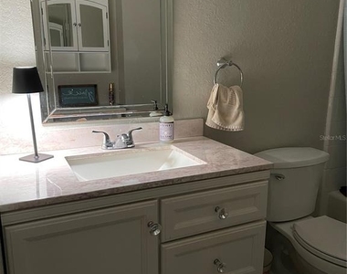 8917 Manor Loop - Photo Thumbnail 6