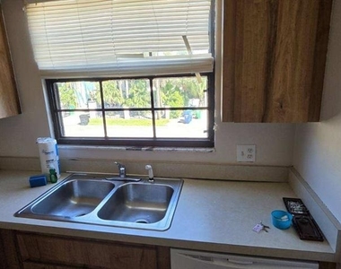 4001 Gulf Drive - Photo Thumbnail 3