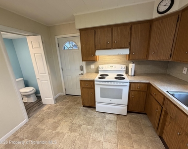 506 Hallstead Street - Photo Thumbnail 10