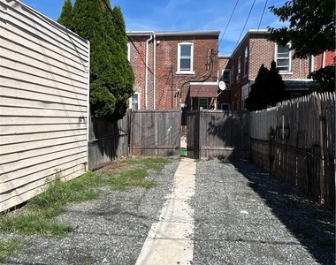 608 N 12th Street - Photo Thumbnail 8