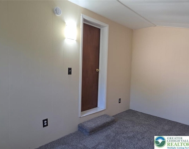 202 S Northampton Street - Photo Thumbnail 16
