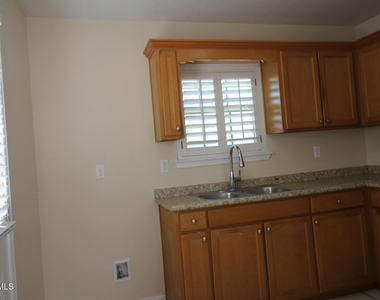 9145 Begonia Place Place - Photo Thumbnail 14
