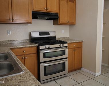 9145 Begonia Place Place - Photo Thumbnail 15