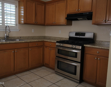 9145 Begonia Place Place - Photo Thumbnail 13