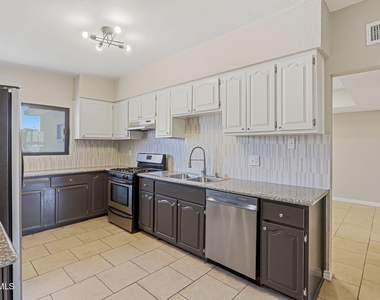 9425 Gschwind Street - Photo Thumbnail 18