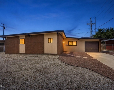 9425 Gschwind Street - Photo Thumbnail 3