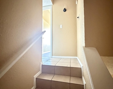 10818 Ivanhoe Drive - Photo Thumbnail 23