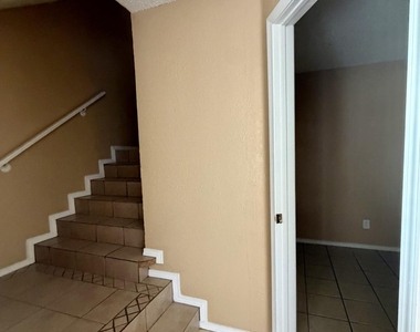 10818 Ivanhoe Drive - Photo Thumbnail 22