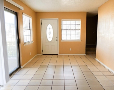 10818 Ivanhoe Drive - Photo Thumbnail 18