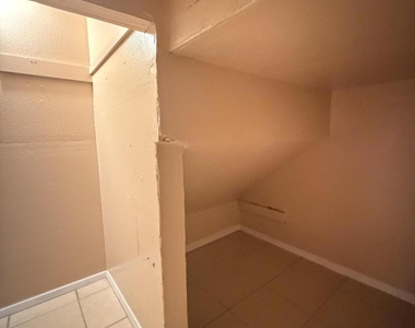 10818 Ivanhoe Drive - Photo Thumbnail 15