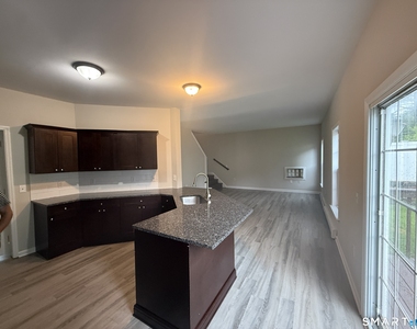 36 Southwind Drive - Photo Thumbnail 2