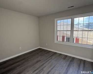 59 Marlin Drive - Photo Thumbnail 4
