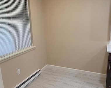 9 Debra Court - Photo Thumbnail 16