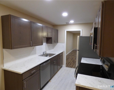 9 Debra Court - Photo Thumbnail 2