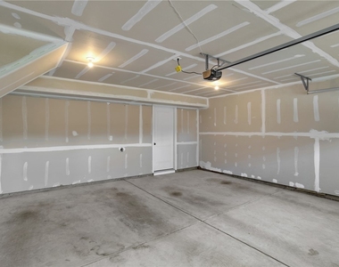 2005 Lampl Ln - Photo Thumbnail 35